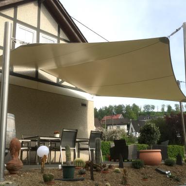 XX Sonnensegel, tempotäre Beschattung / Wetterschutz