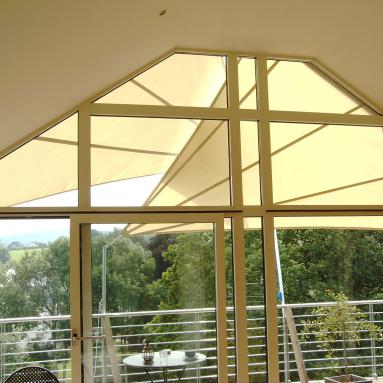 15 Sonnensegel, tempotäre Beschattung / Wetterschutz