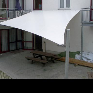 18 Sonnensegel, tempotäre Beschattung / Wetterschutz