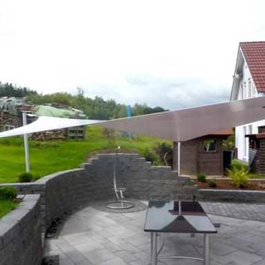 28 Sonnensegel, tempotäre Beschattung / Wetterschutz