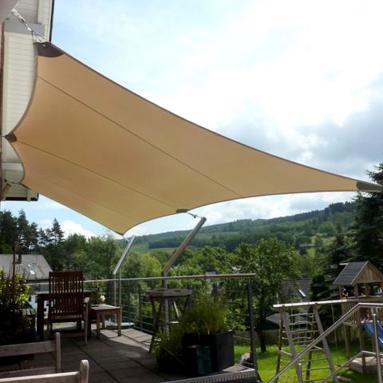 45 Sonnensegel, tempotäre Beschattung / Wetterschutz