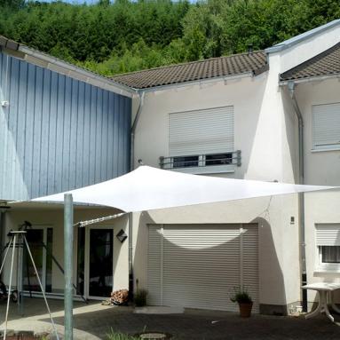 58 Sonnensegel, tempotäre Beschattung / Wetterschutz