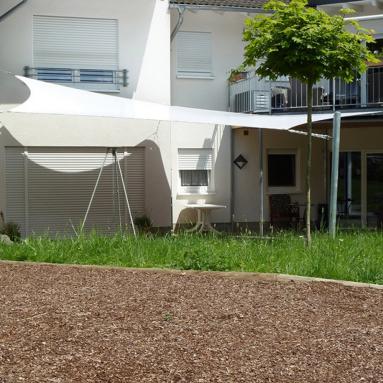 59 Sonnensegel, tempotäre Beschattung / Wetterschutz