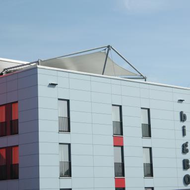 Textile Architektur auf Sonnenterasse, Mebranbau, Kempten